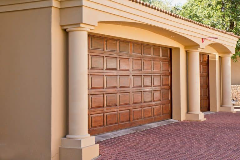 How To Reduce Garage Door Noise Feature Fencing