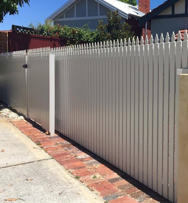 Aluminium Picket Fencing and Sliding Gate 165