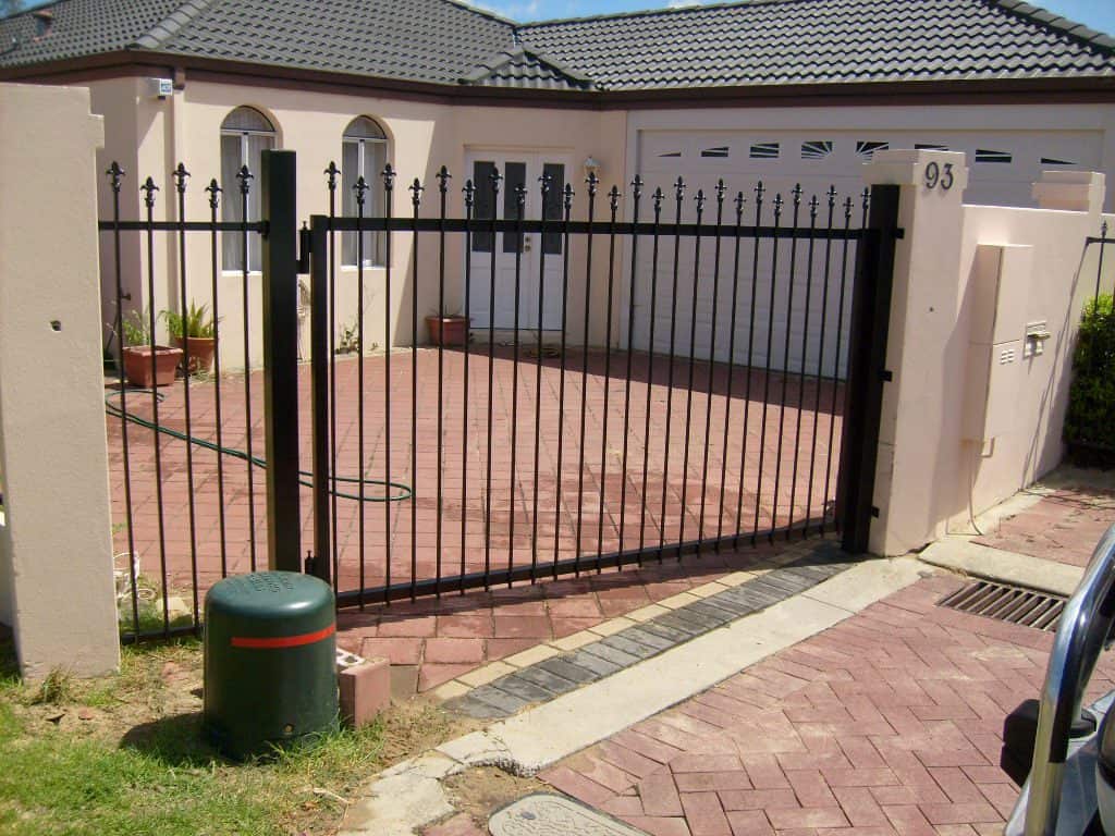 Staggered Spear Swing Gate